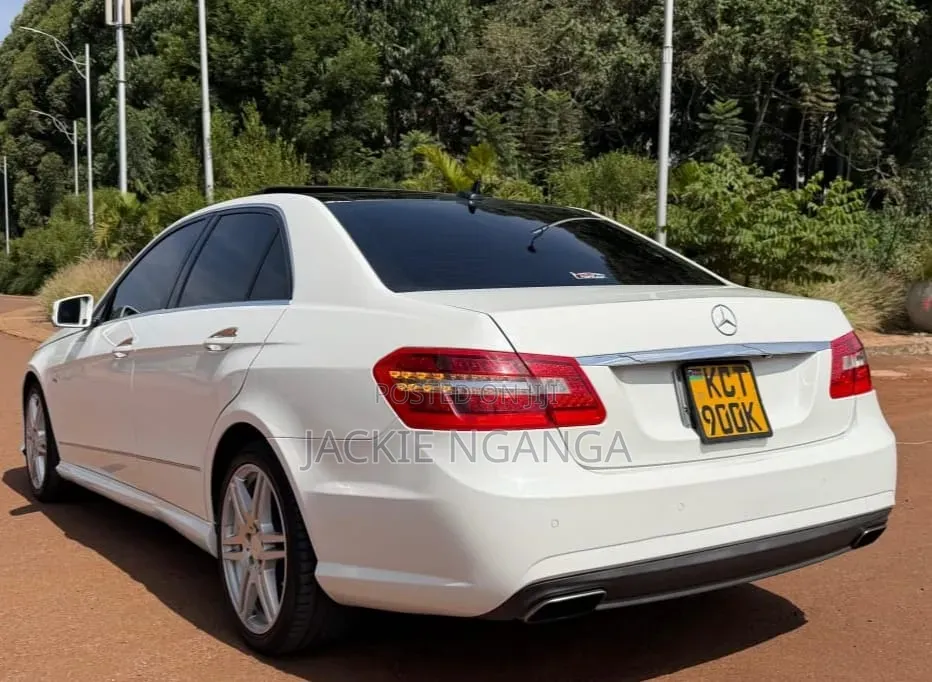 Mercedes-Benz E250 2012 Black