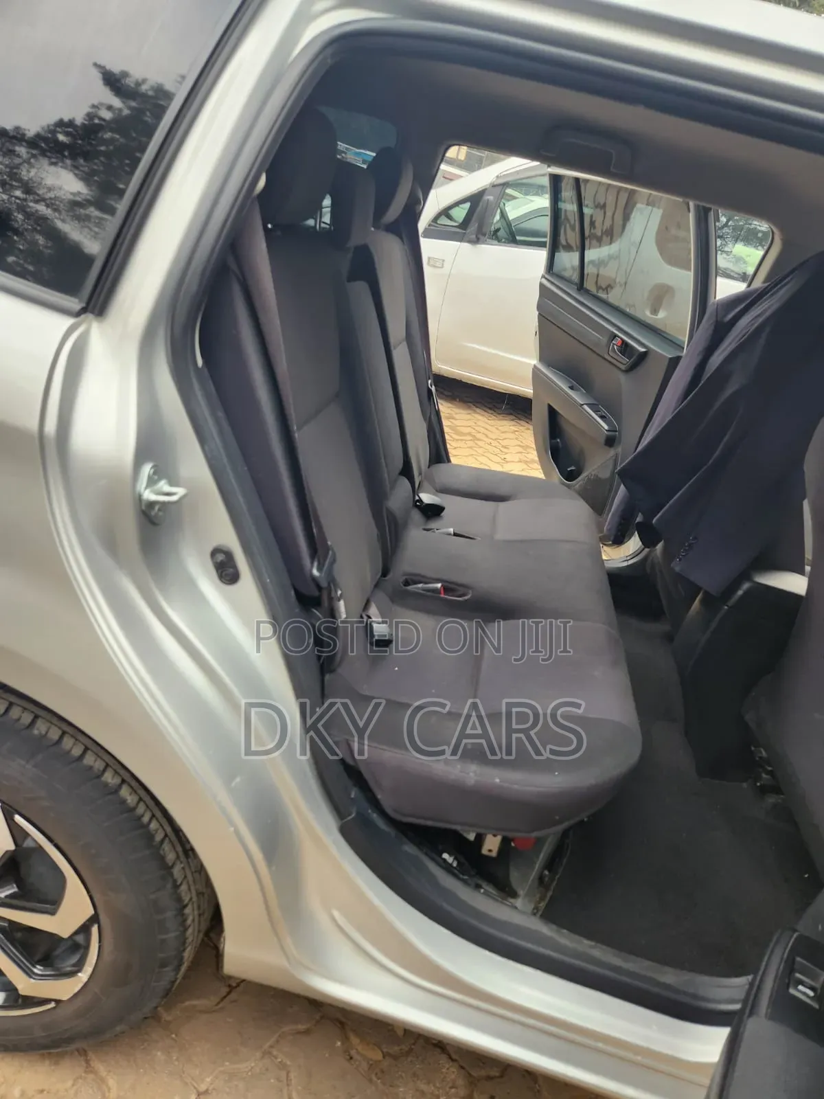 Toyota Corolla Fielder 2018