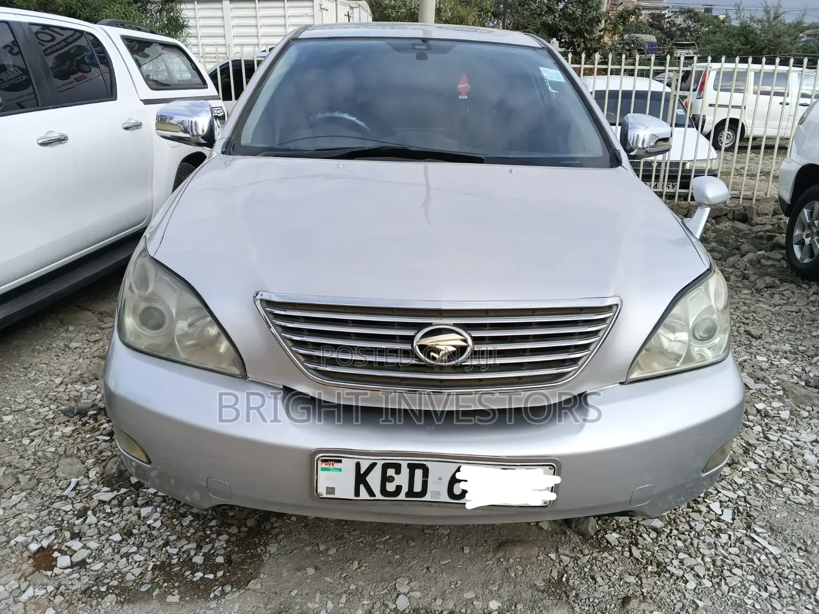 Toyota Harrier 2011 Silver
