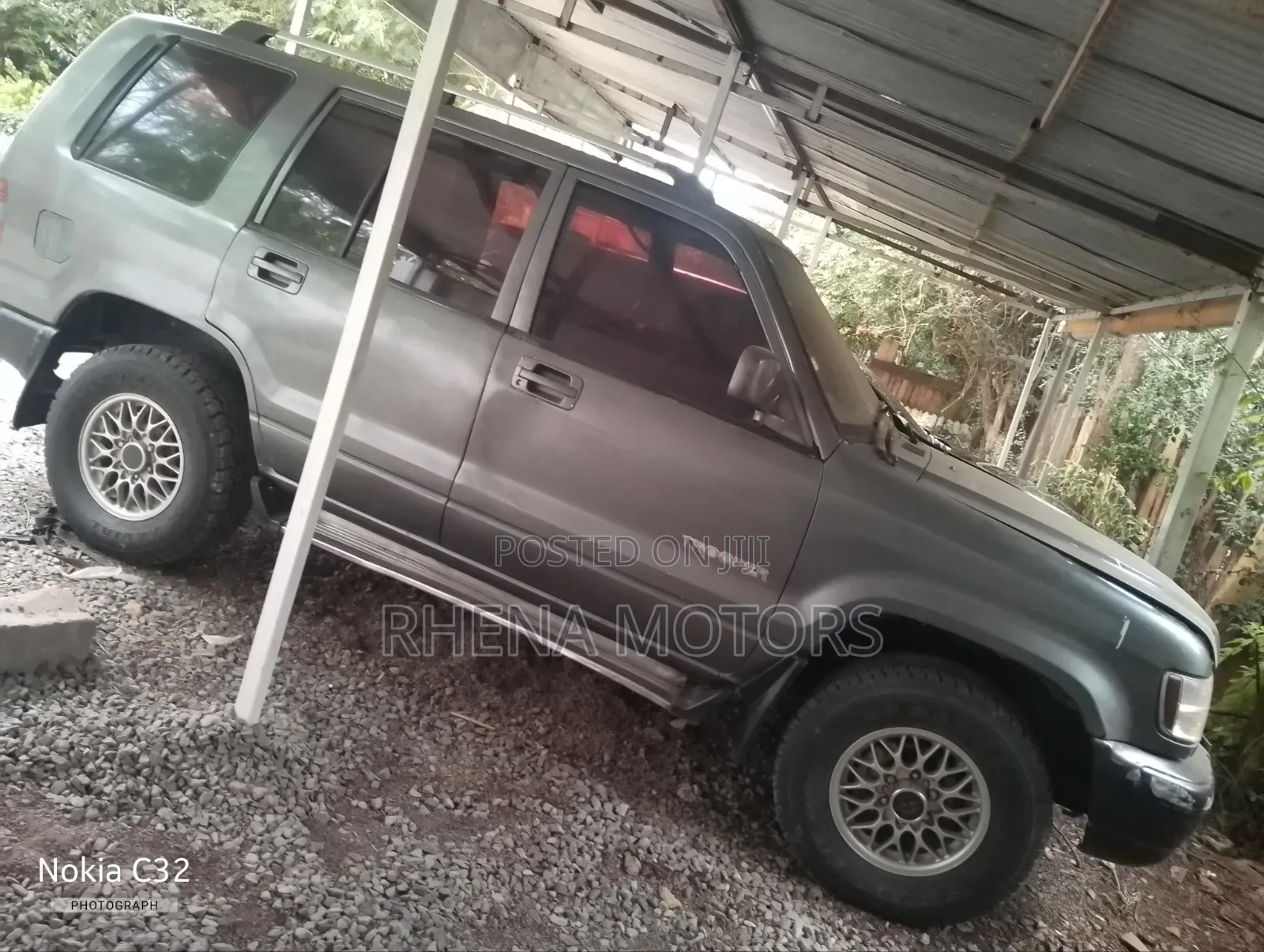 Isuzu Tougher 2004 Green