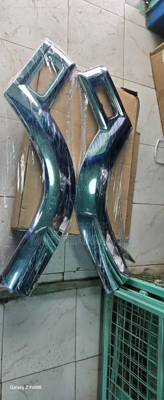 Isuzu Frr90 and Fvz34 Chrome Door Fenders Set