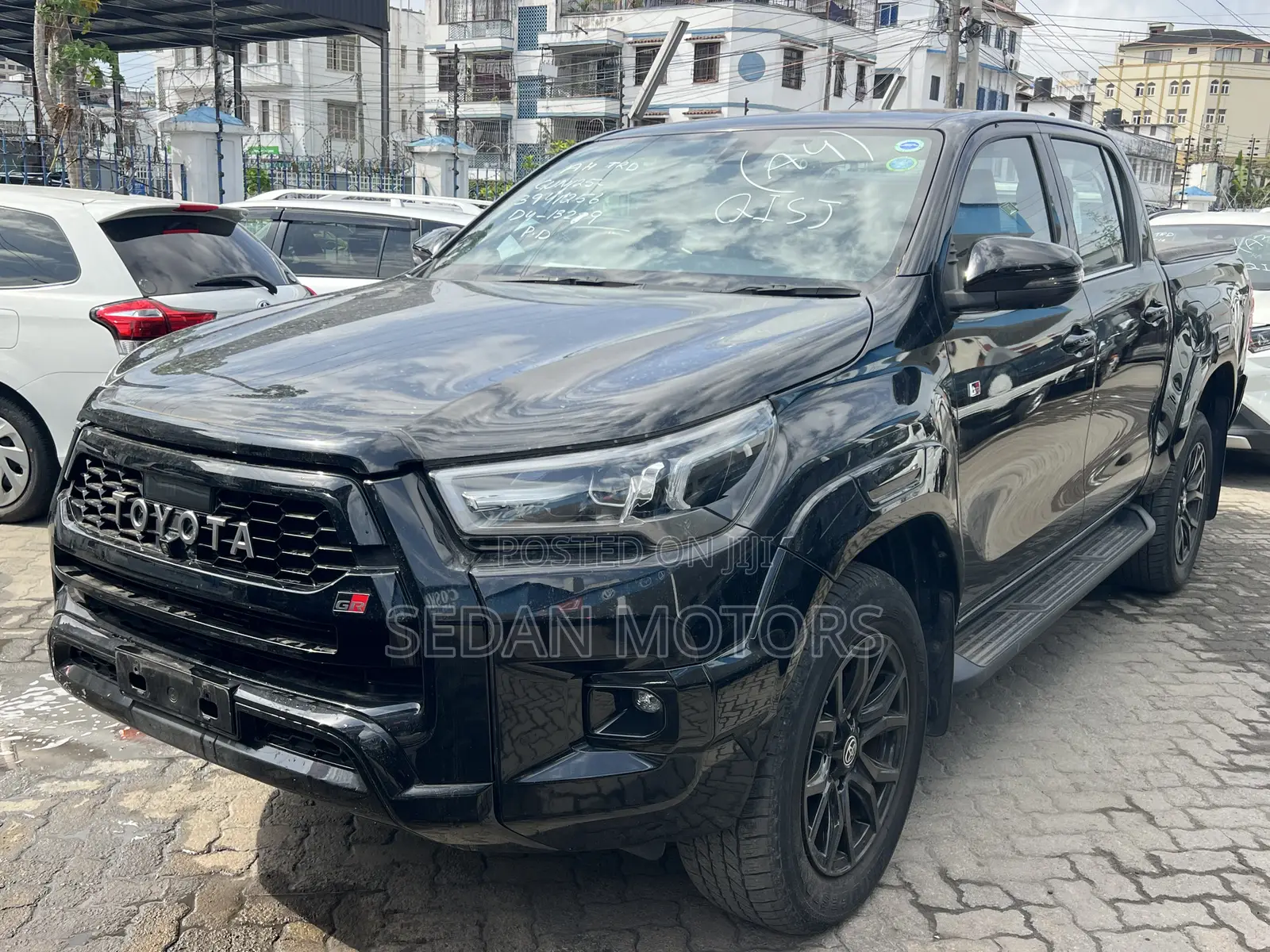 Toyota Hilux 2020 Black