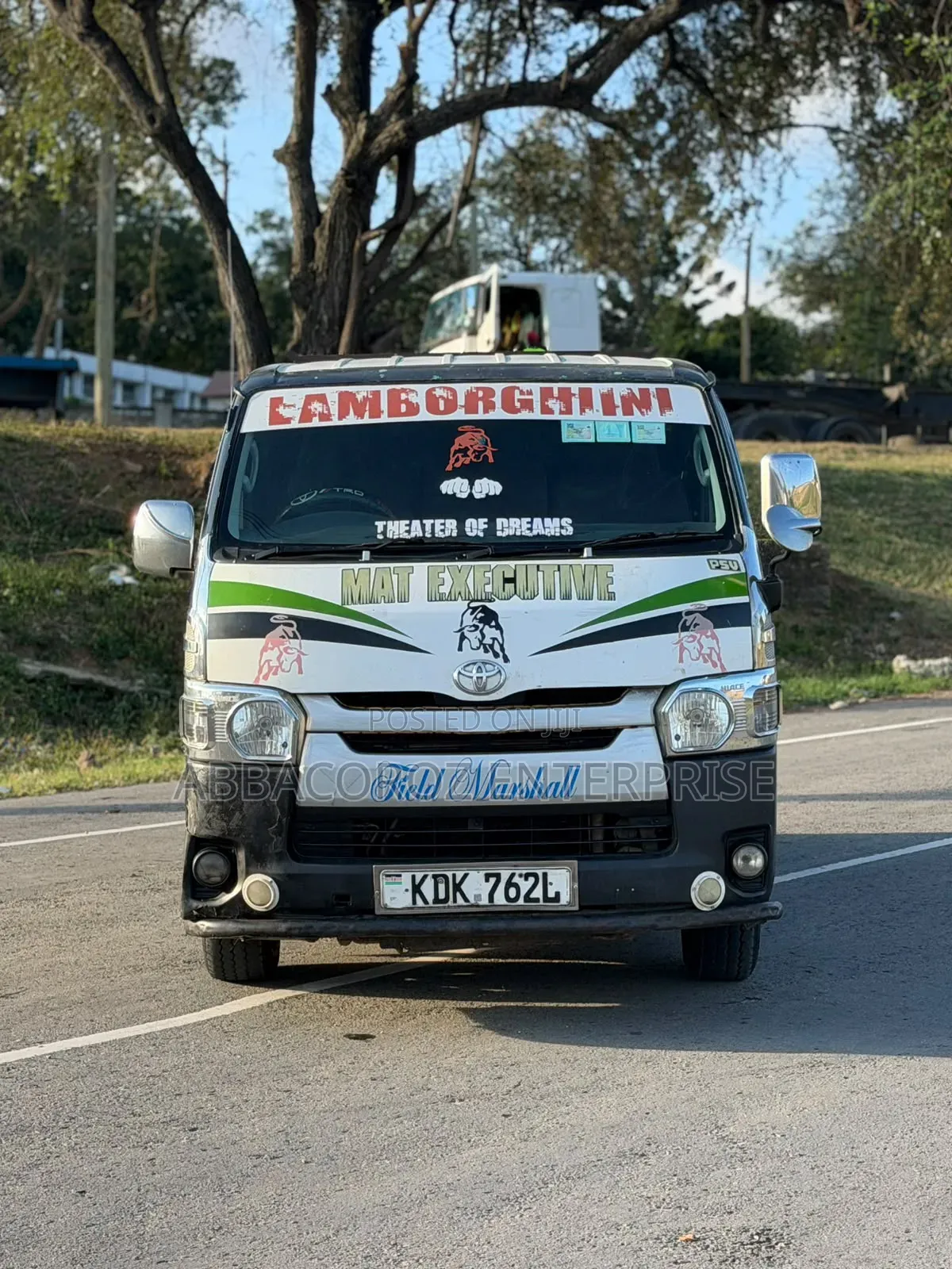 Toyota HiAce 2015 White