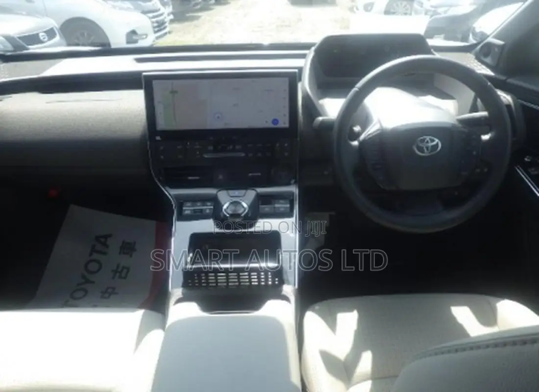 Toyota bZ4X 71.4 kWh FWD 2022 Silver
