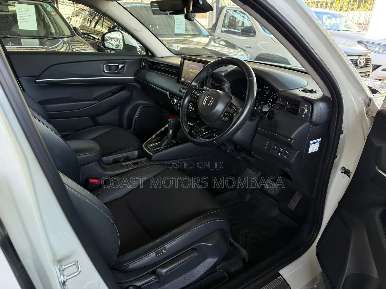 Honda Vezel 1.5 Hybrid 2WD 2021 White