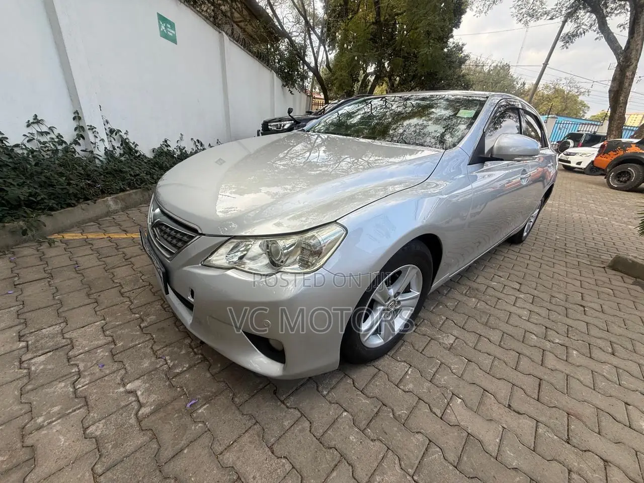 Toyota Mark X 2.5 AWD 2011 Silver