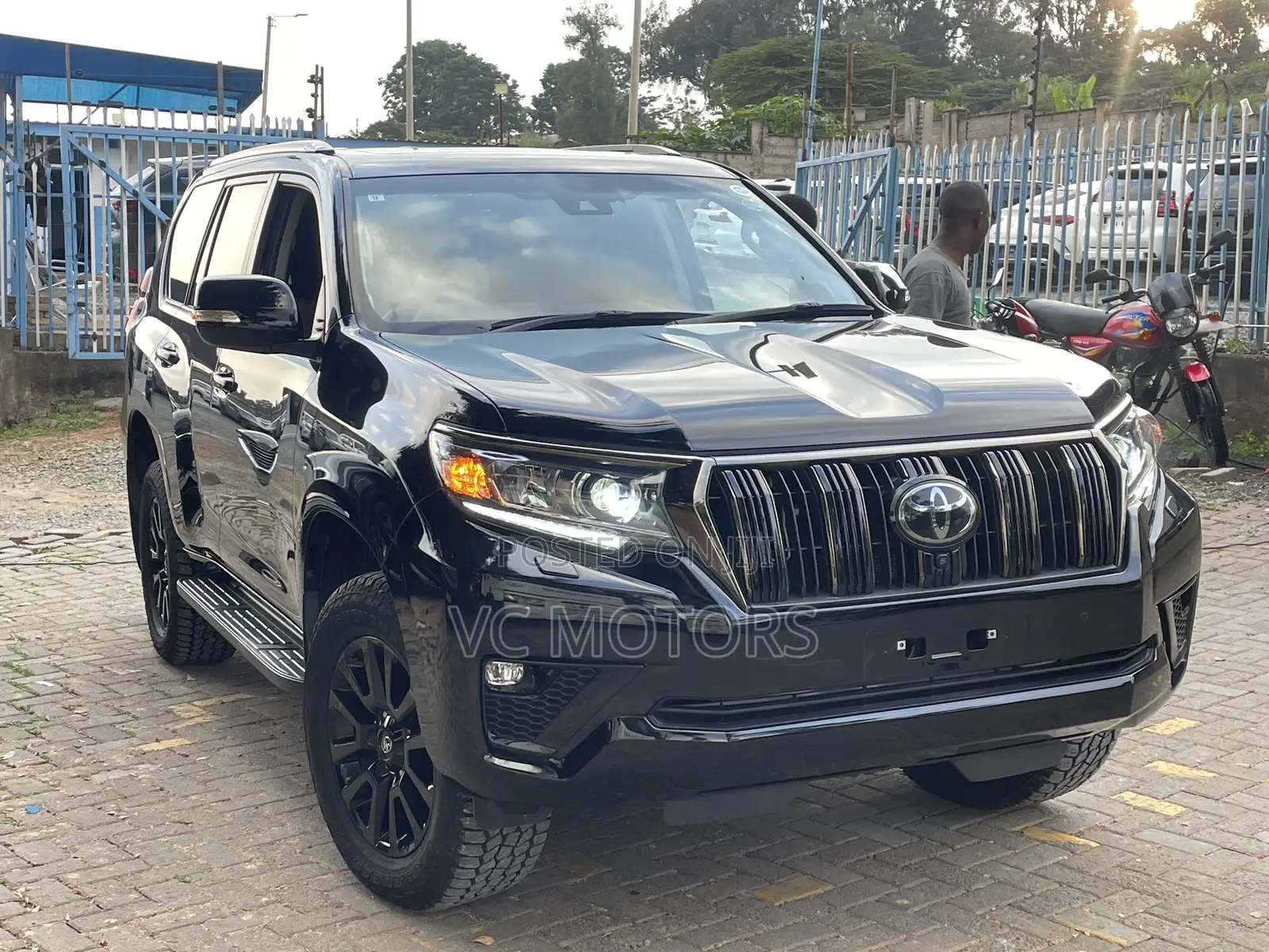 Toyota Land Cruiser Prado 2.8 2021 Black