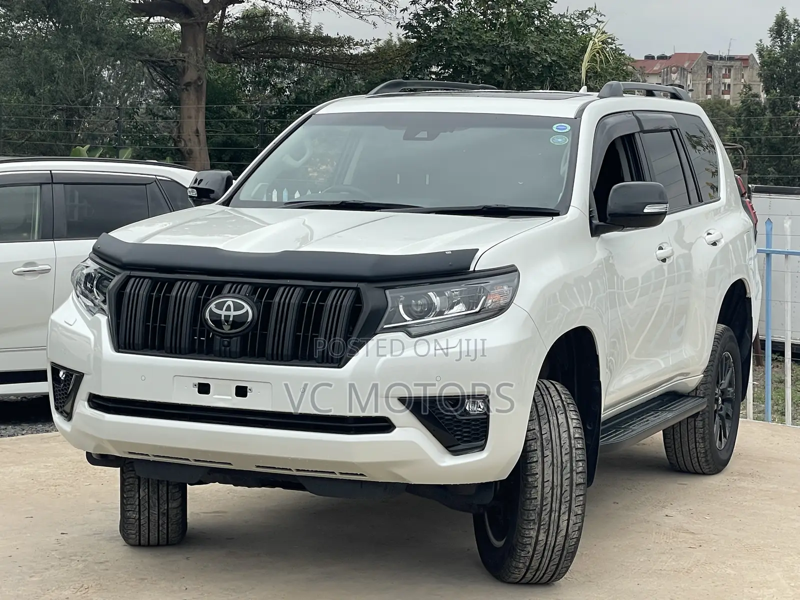 Toyota Land Cruiser Prado 2.7 2021 White