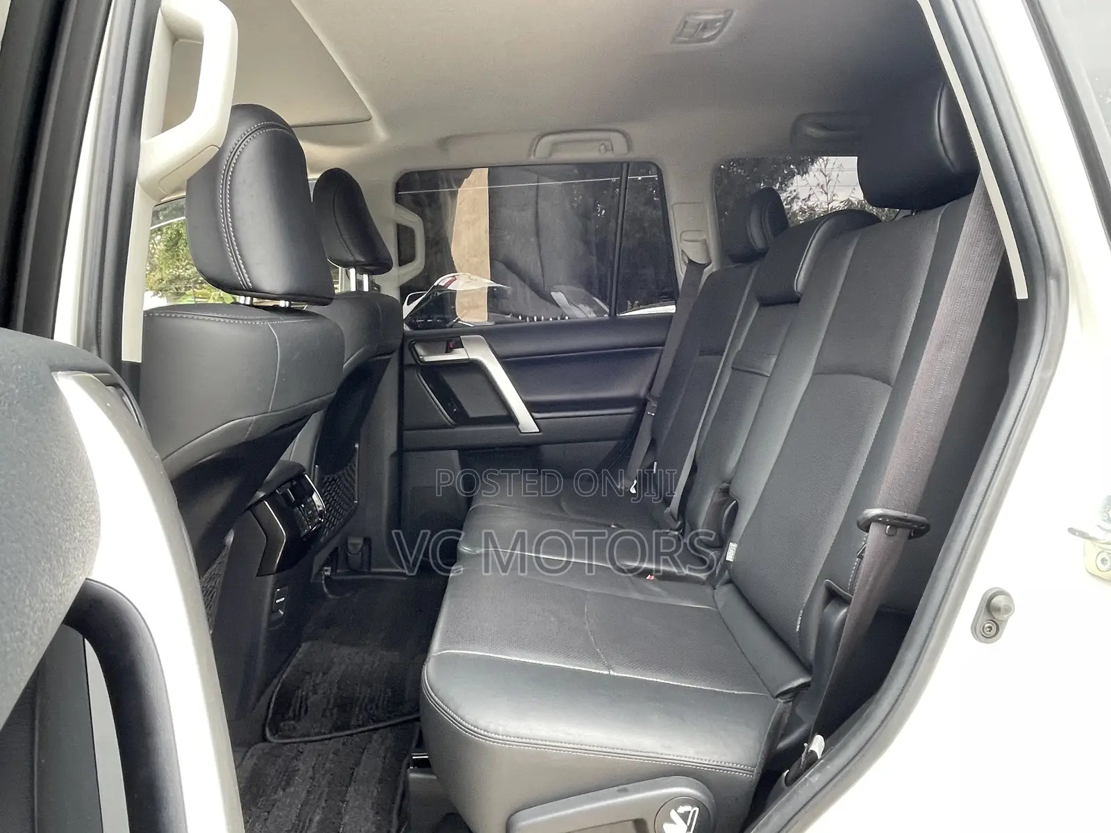 Toyota Land Cruiser Prado 2.7 2021 White