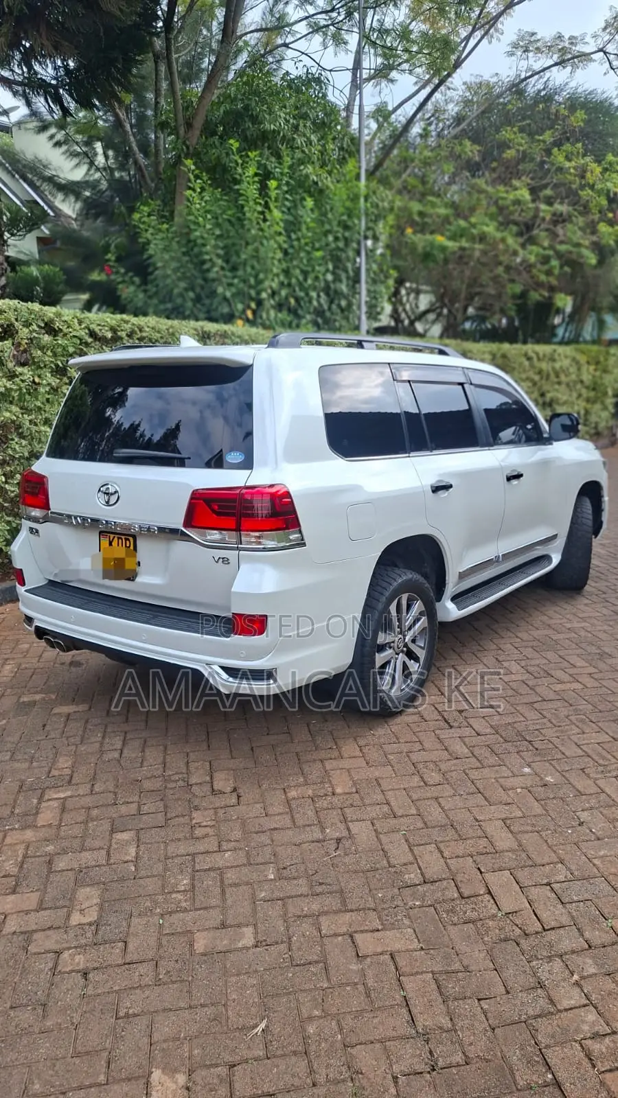 Toyota Land Cruiser 4.6 V8 ZX 2016 White