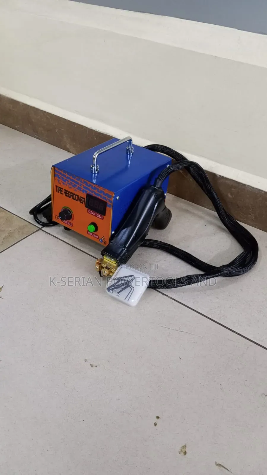 Tyre Groover Machine.