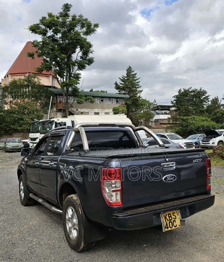 Ford Ranger Wildtrak 2012 Blue