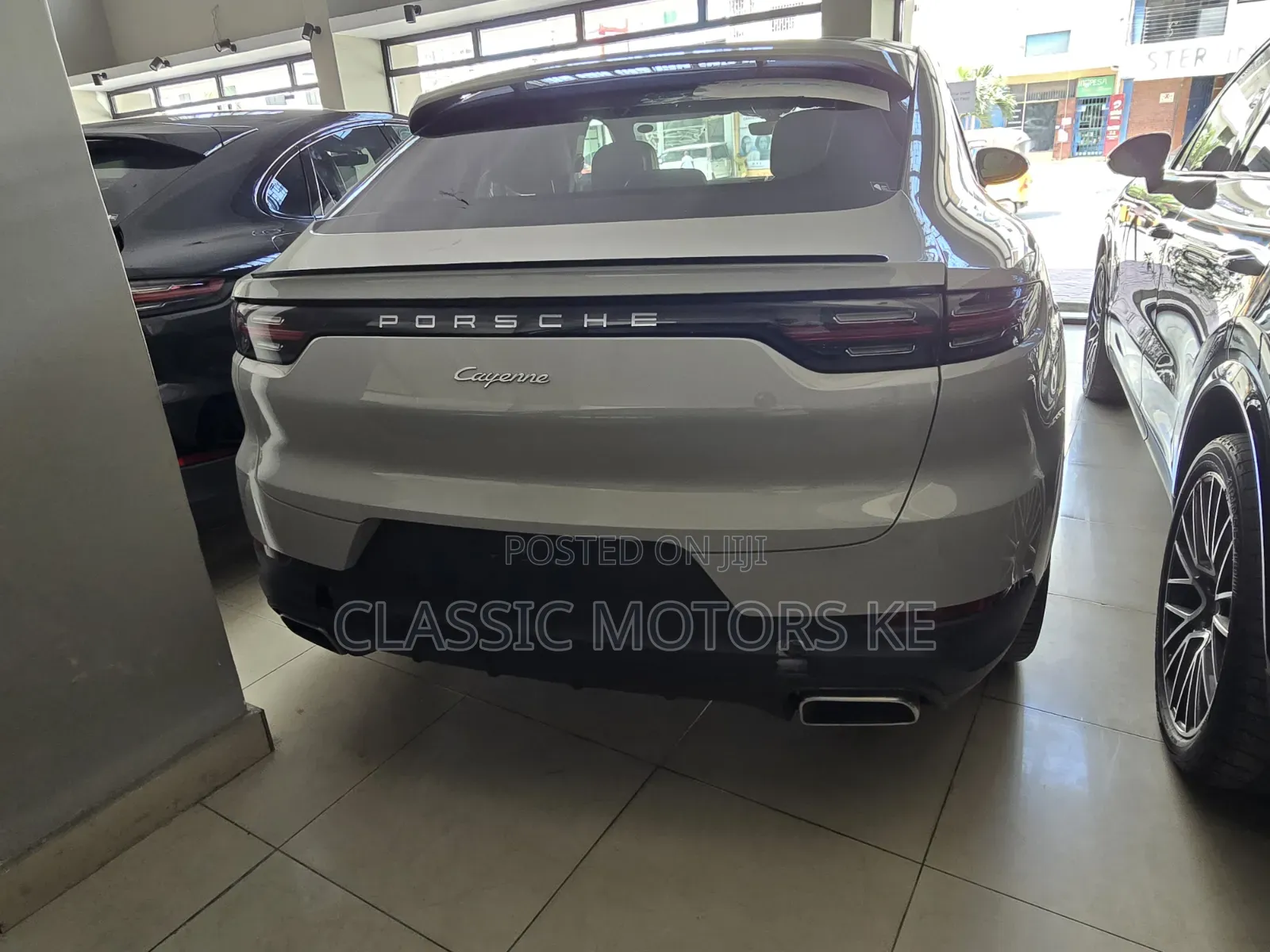 Porsche Cayenne Base AWD 2020 Ivory