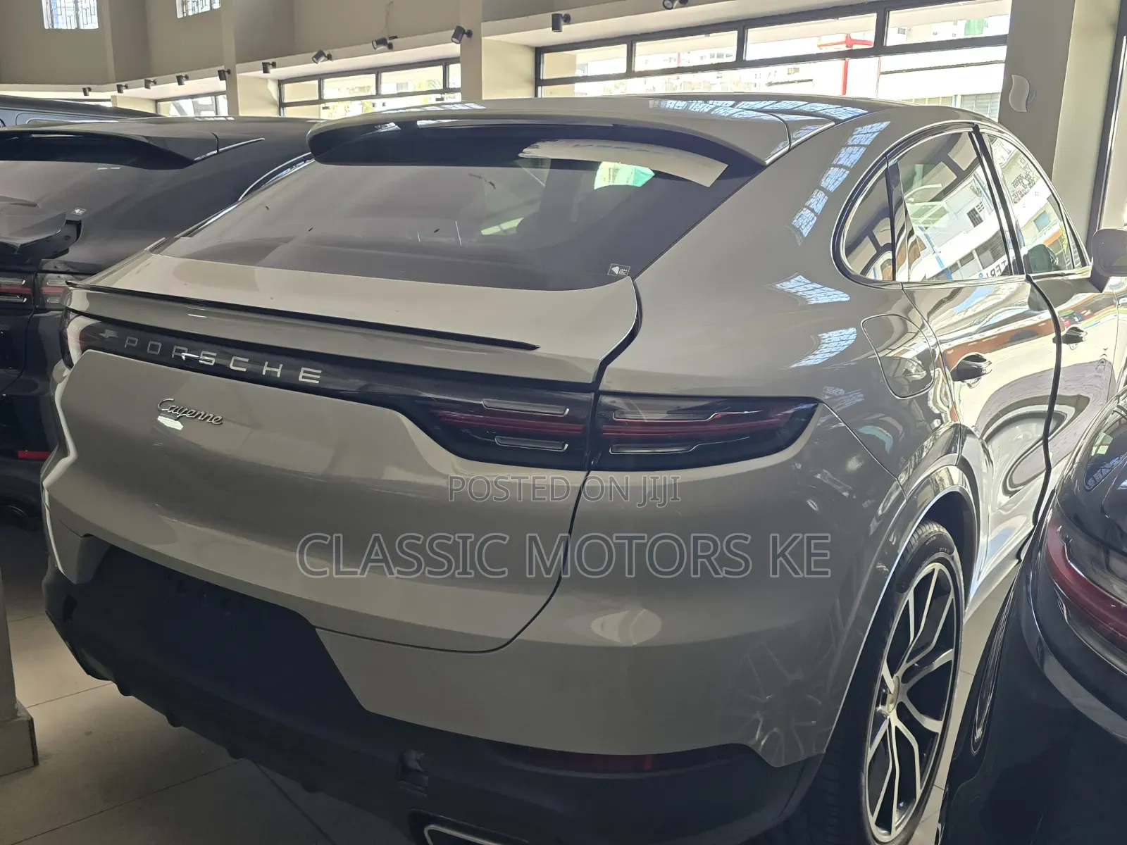 Porsche Cayenne Base AWD 2020 Ivory
