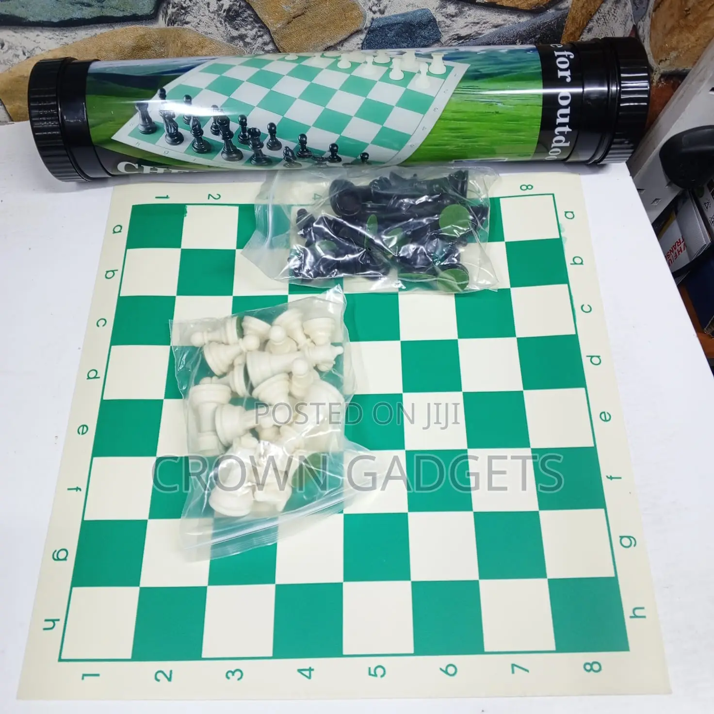 Standard Tournament Chess Set With Vinyl Board Pieces