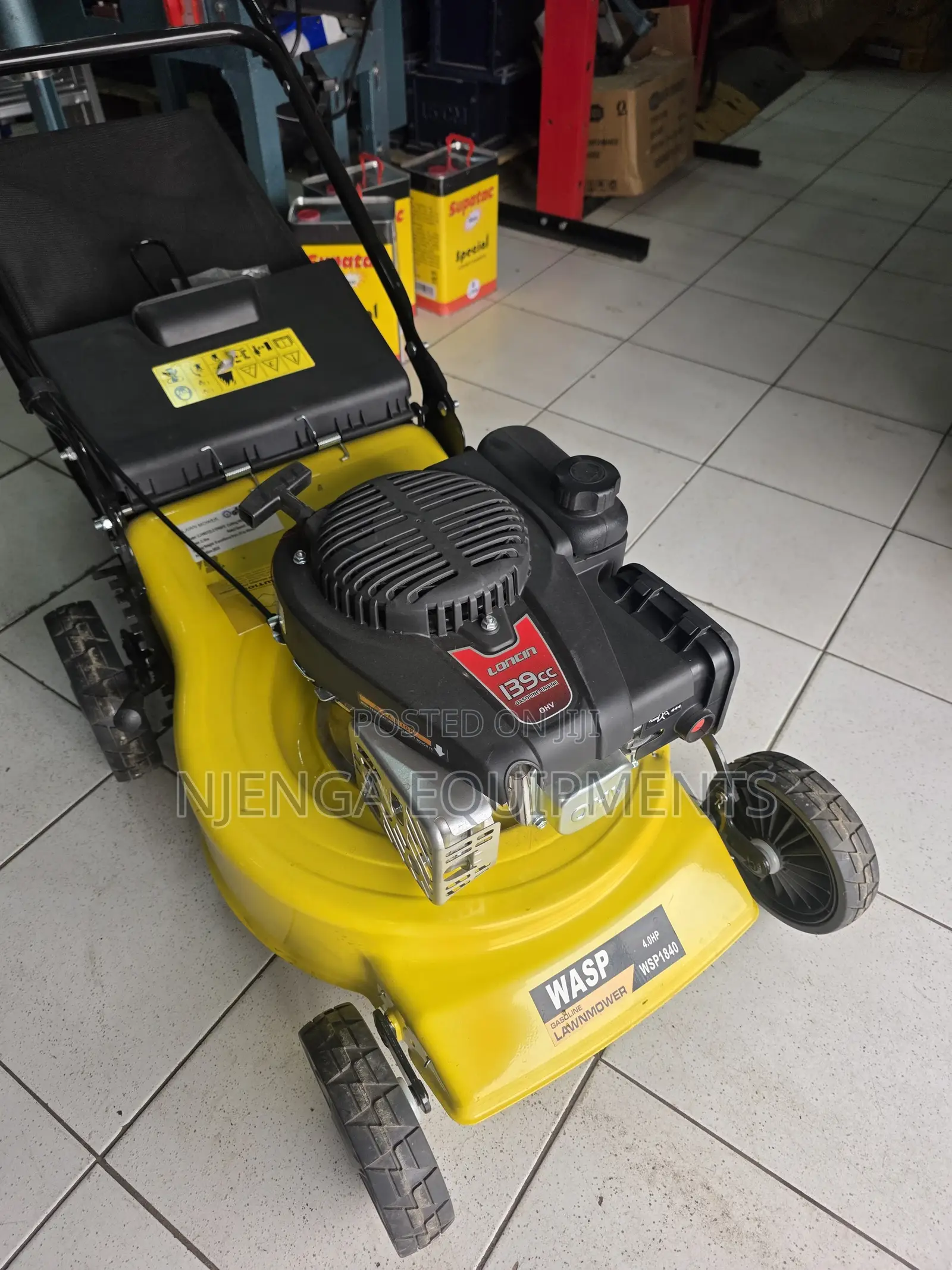 WASP 18-Inch Petrol Lawnmower