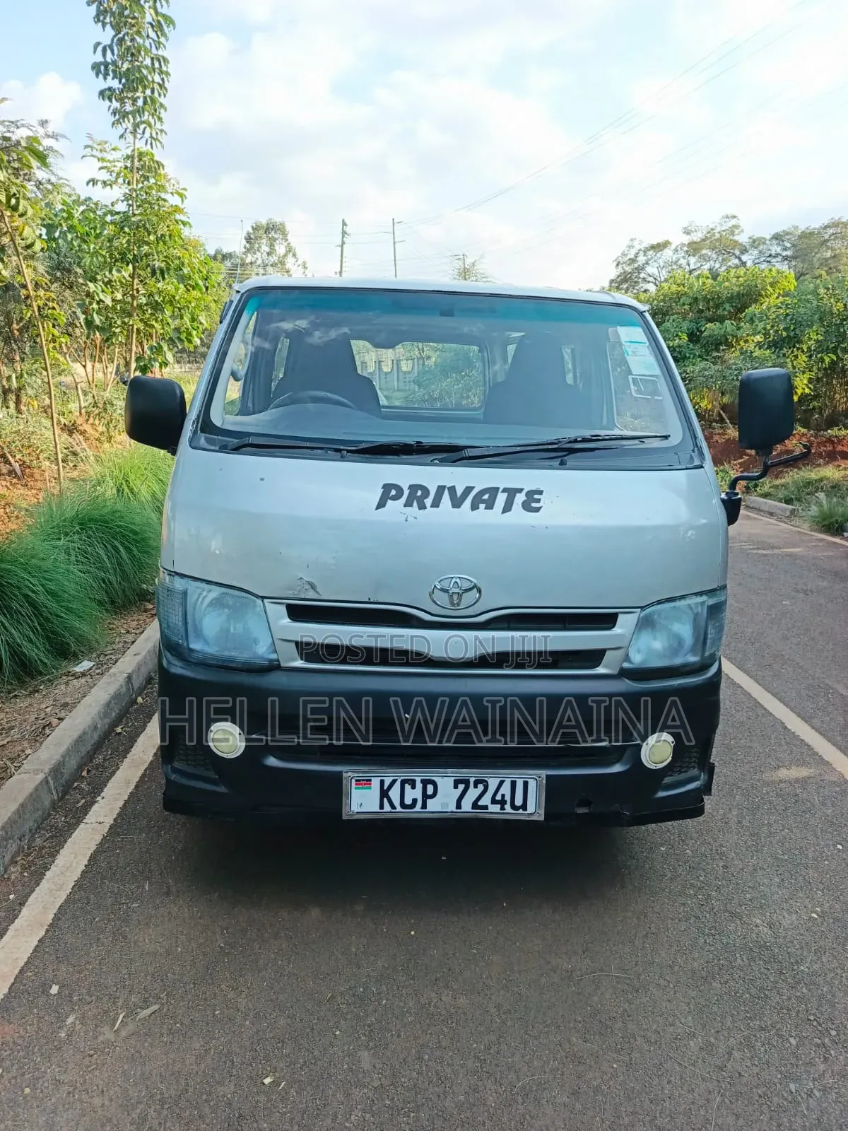 Toyota HiAce 2011 Silver