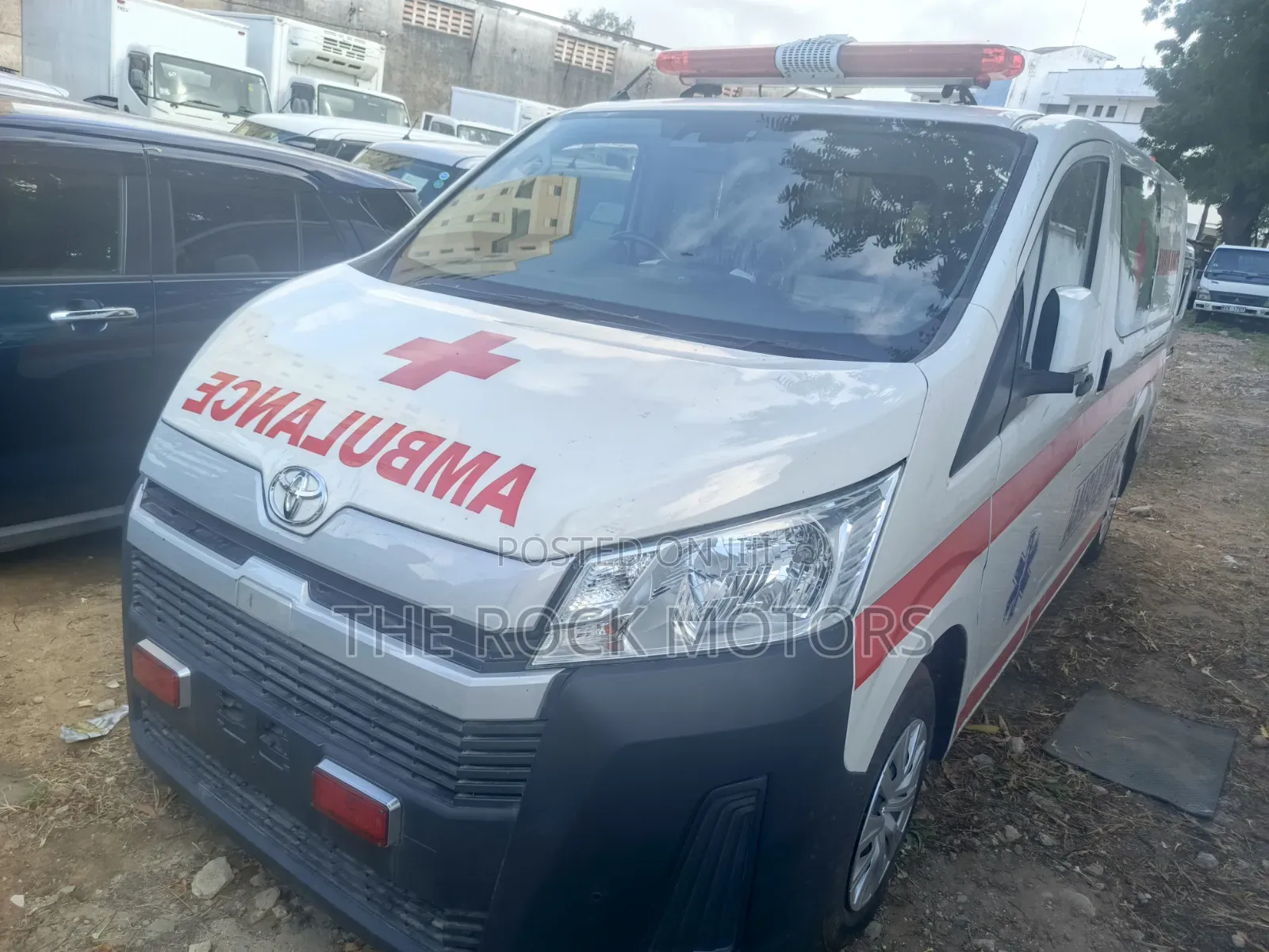 Toyota HiAce 2022 White