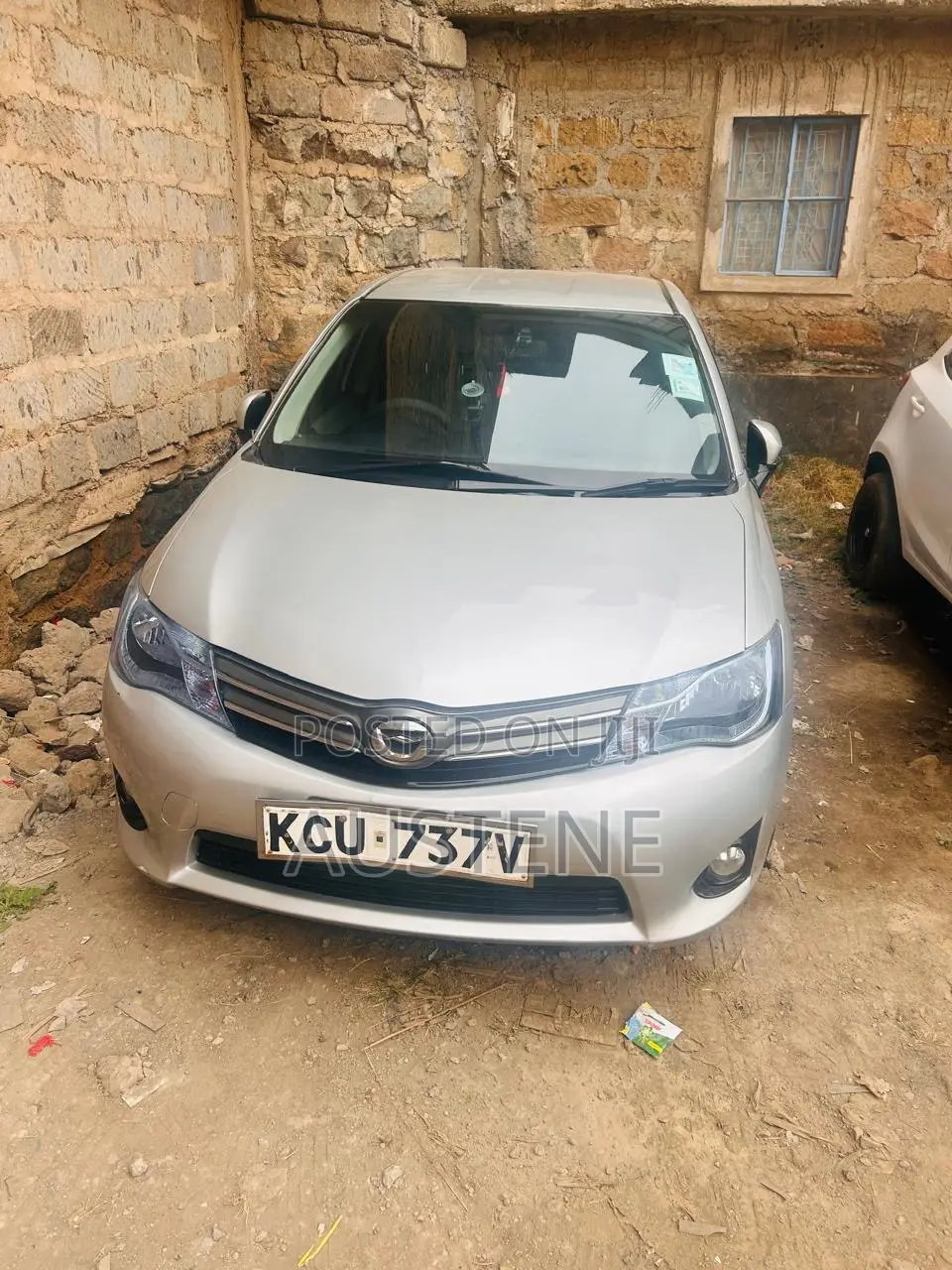 Toyota Axio 2013 Silver