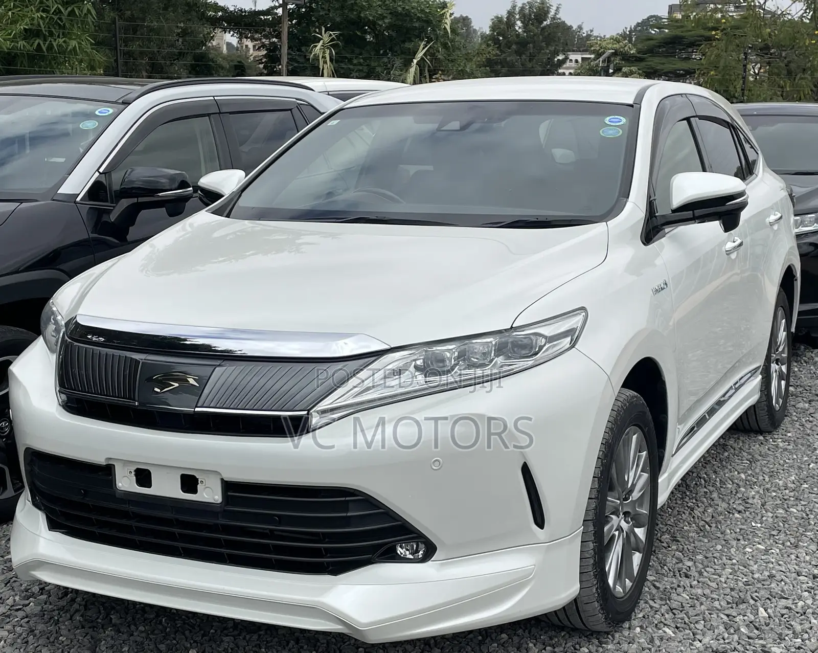 Toyota Harrier 2.5 Hybrid 4WD 2019 White