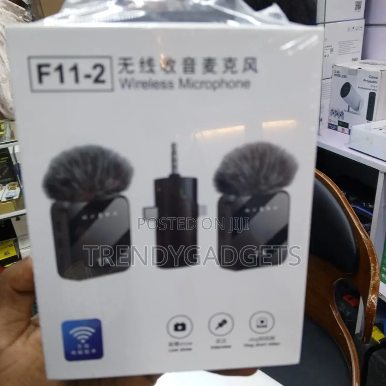 F11-2 Dual Clip-on Microphone for Live Streaming Podcast