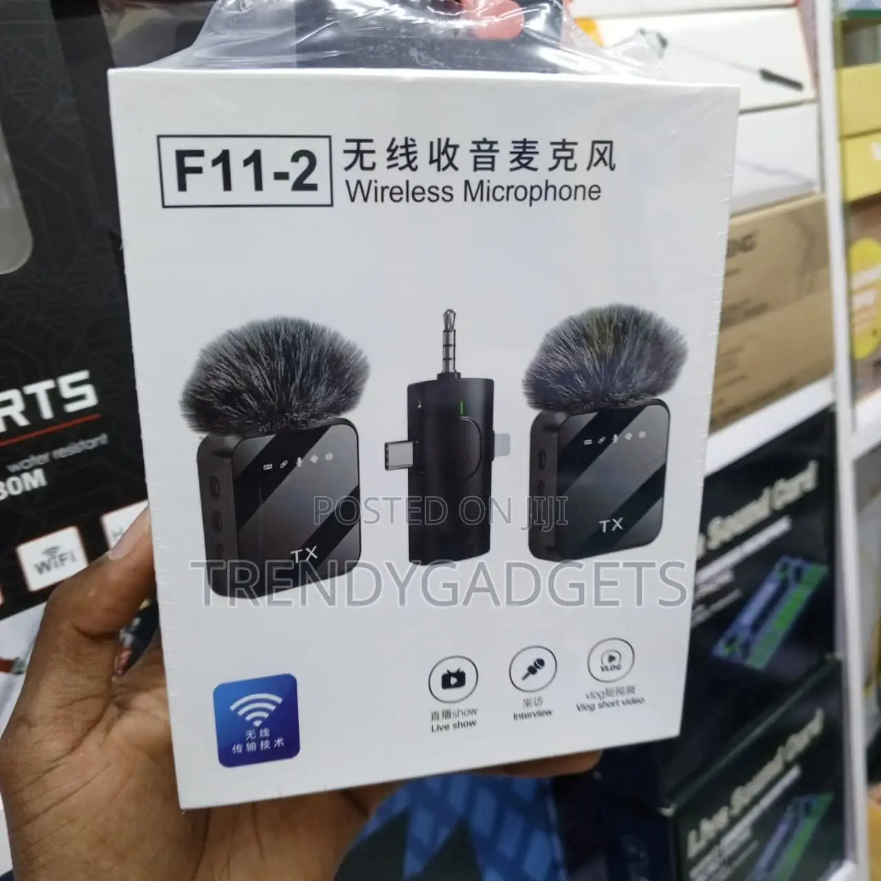 F11-2 2.4GHz Wireless Lavalier Microphone With Dual TX