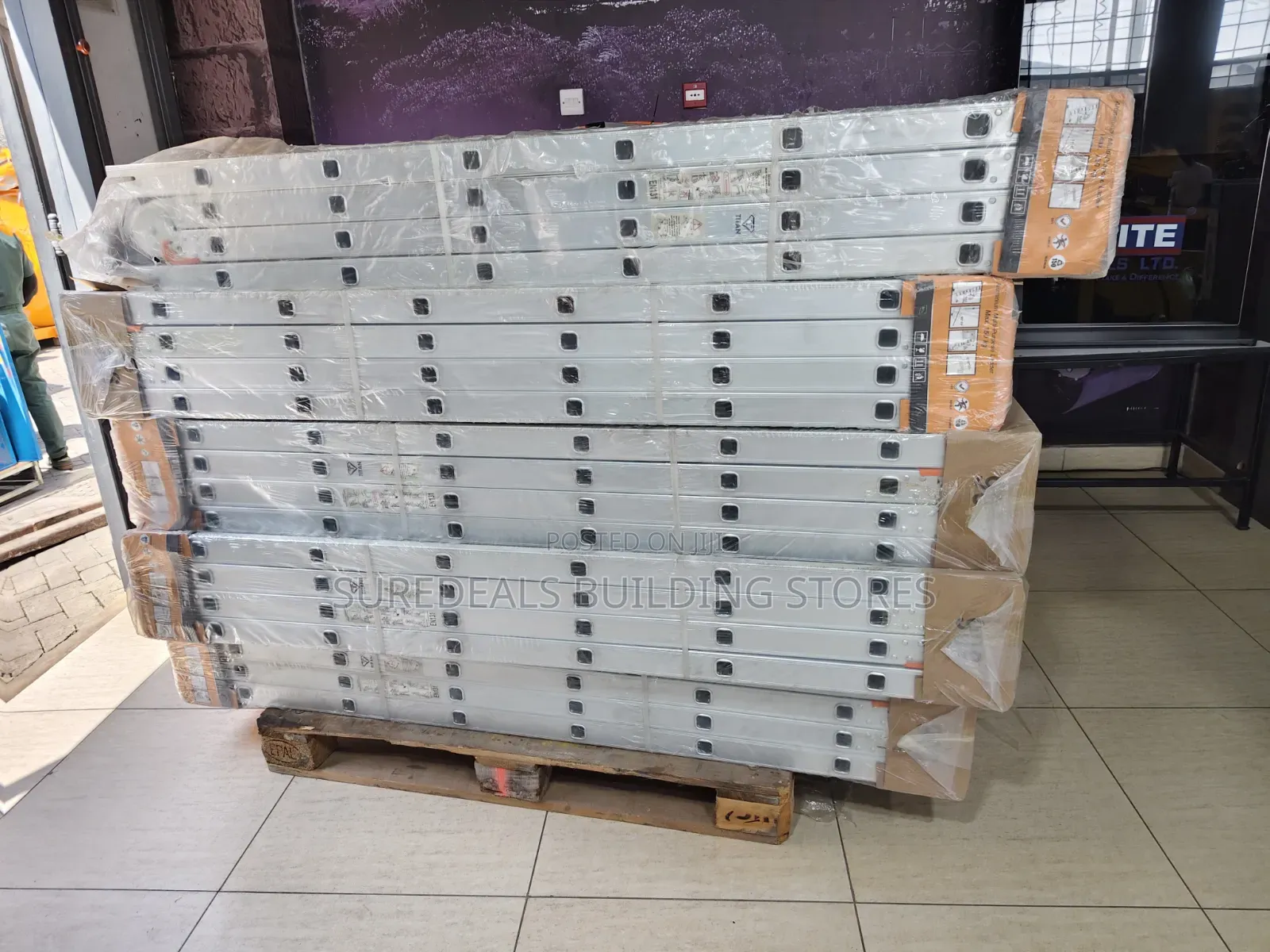 4*6 Steps Heavy-Duty Aluminium Multi-Purpose Ladders