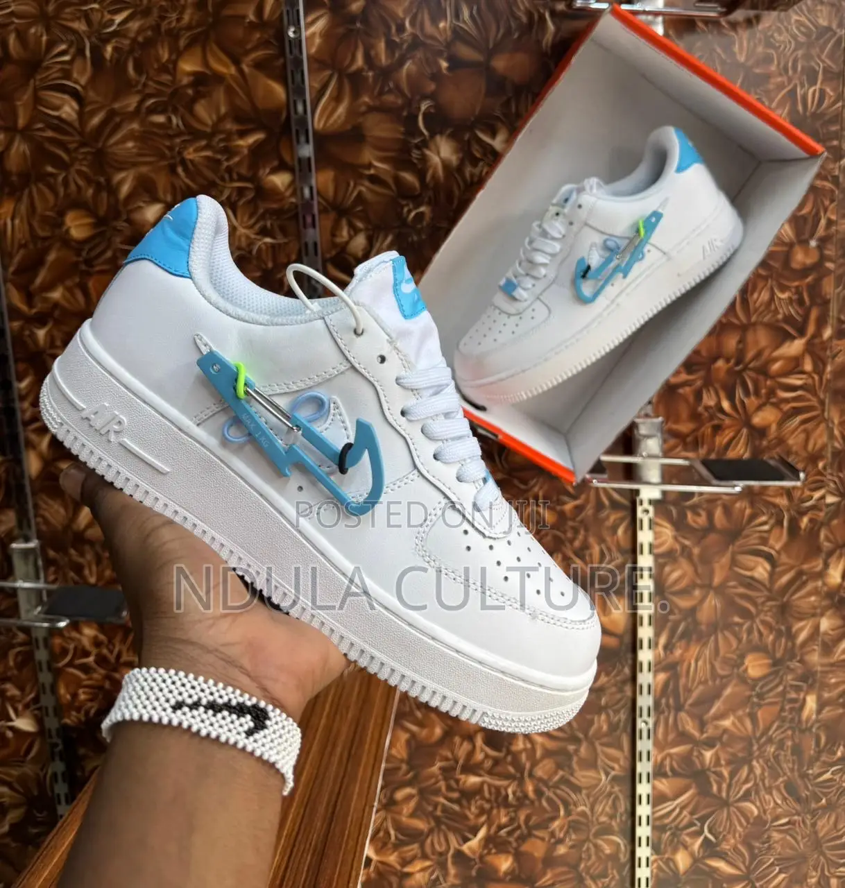 Af1 Carabiner