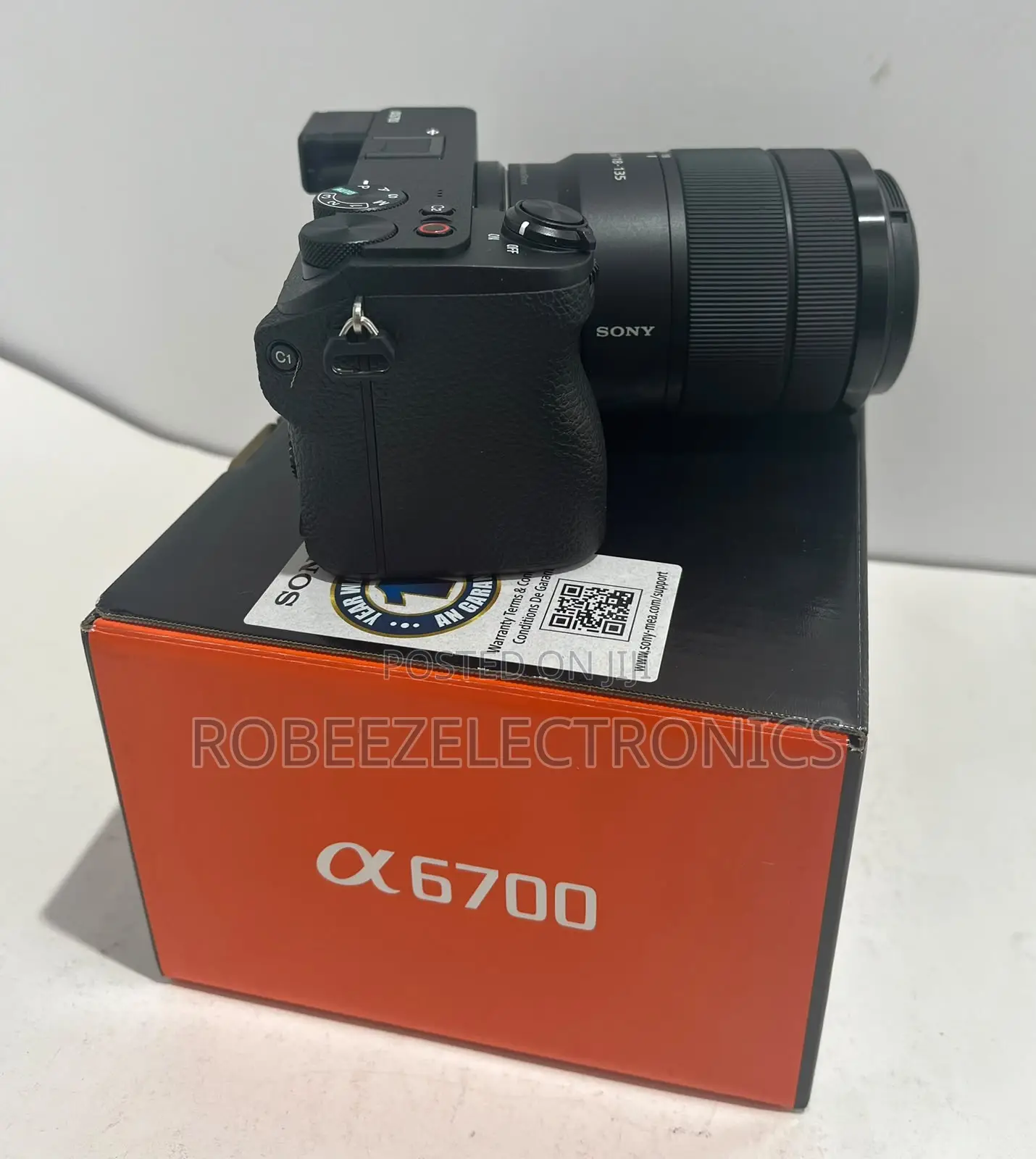 Sony A6700 Mirrorless Camera With 18-135mm Lens