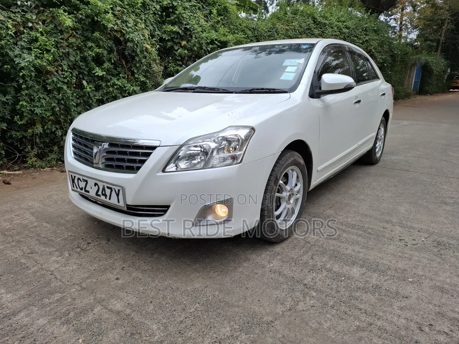 Toyota Premio 2013 White