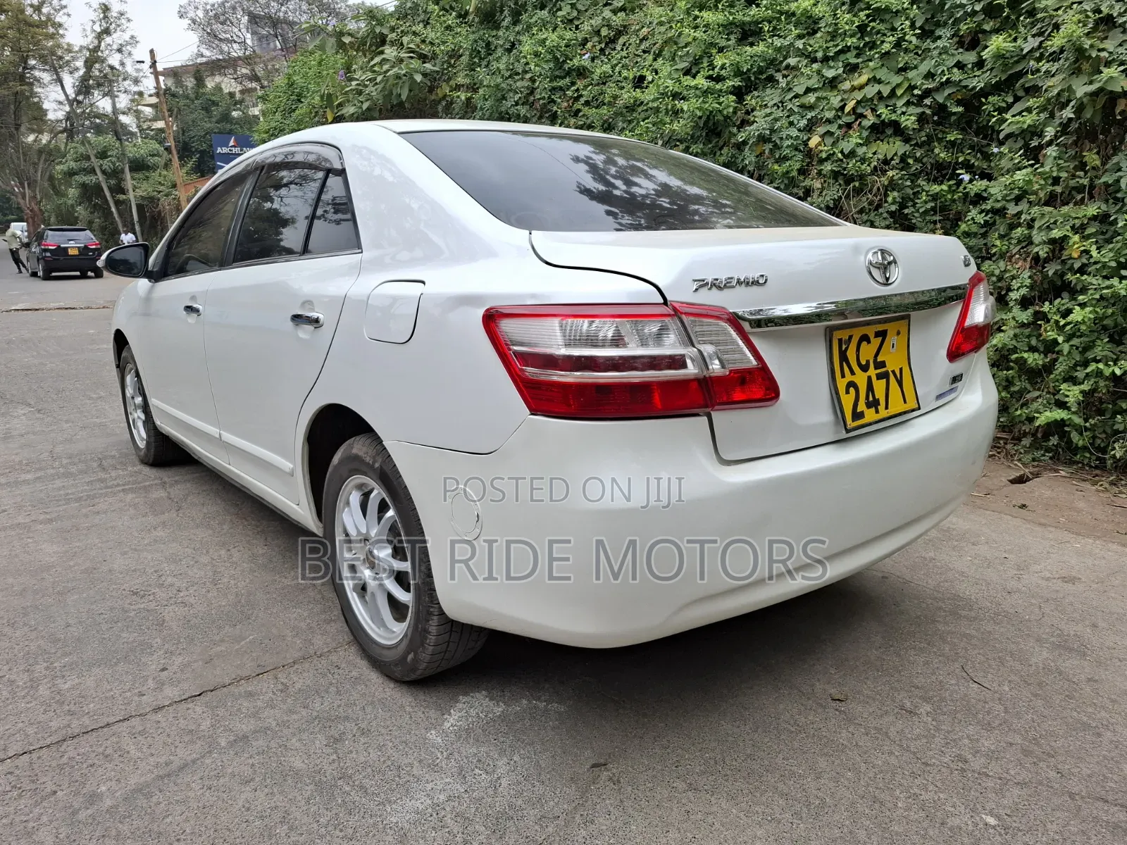 Toyota Premio 2013 White
