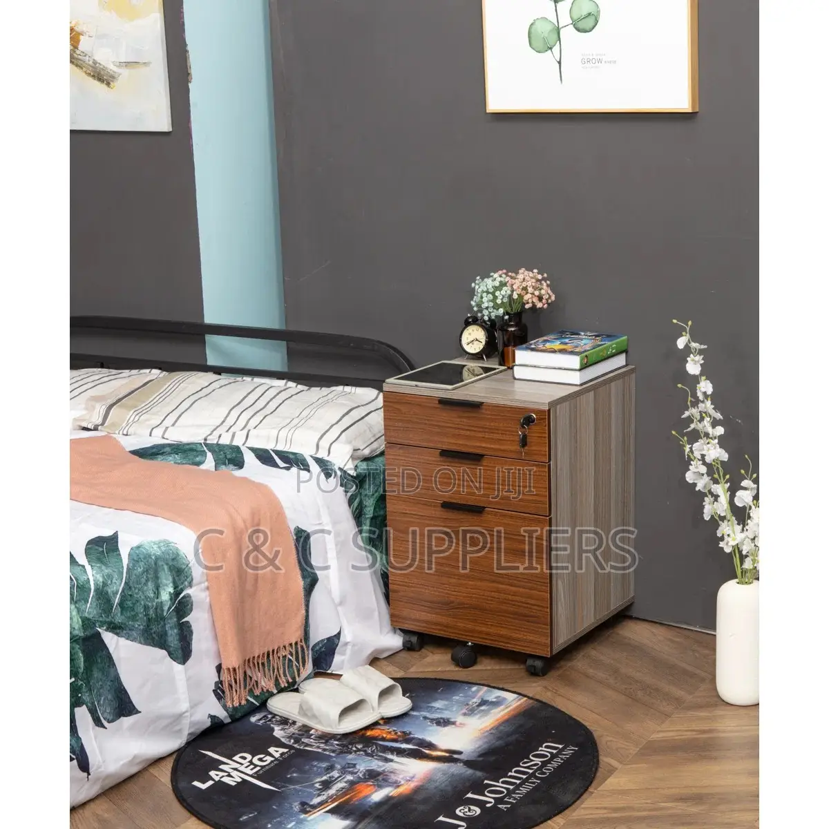 Mobile 3-Drawer Pedestal Desk Cabinet.