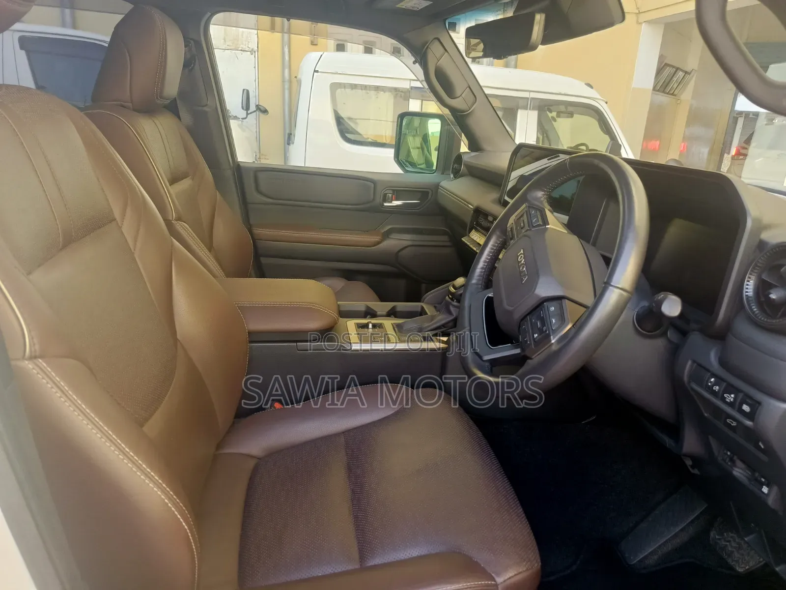 Toyota Land Cruiser Prado 2024 White