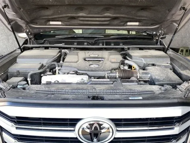 New Toyota Land Cruiser 2026 Gold