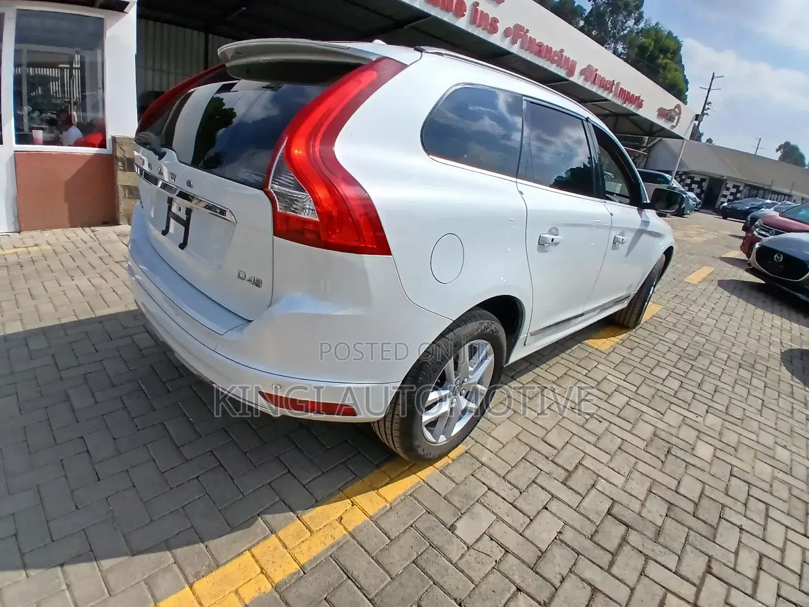 Volvo XC60 2018 White