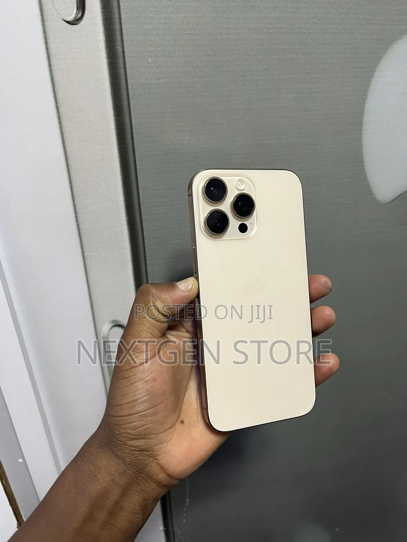 Apple iPhone 16 Pro Max 256 GB Gold