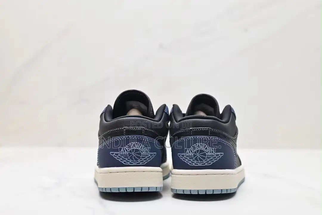 Jordan 1 Low Midnight Navy