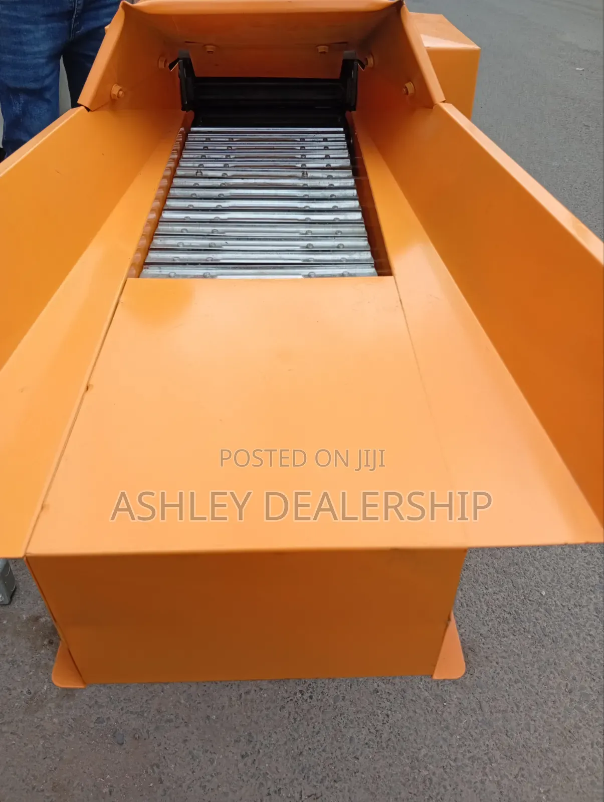 McLaren Heavy-Duty Chaff Cutter for Chopping Feeds