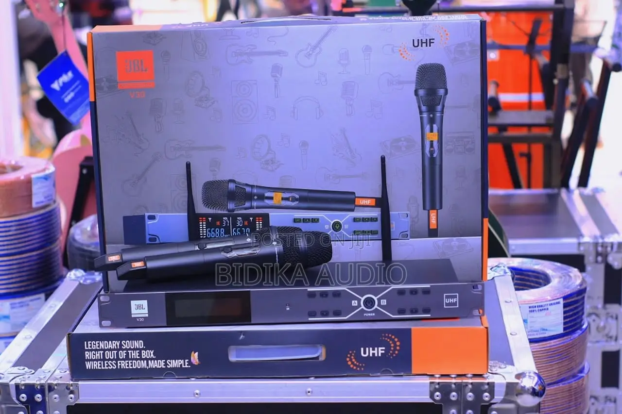 JBL V30 Dual-Channel Uhf Wireless Microphone