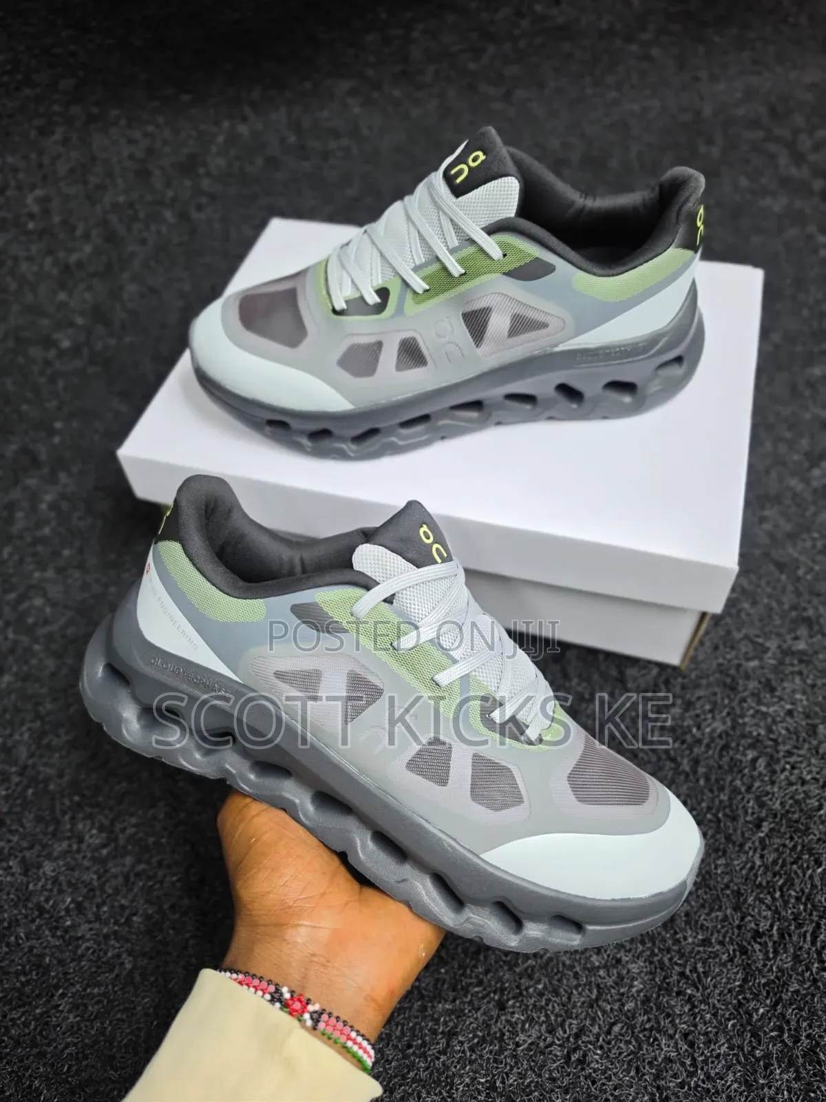 On Cloudtilt Qc Trainers/Sneakers