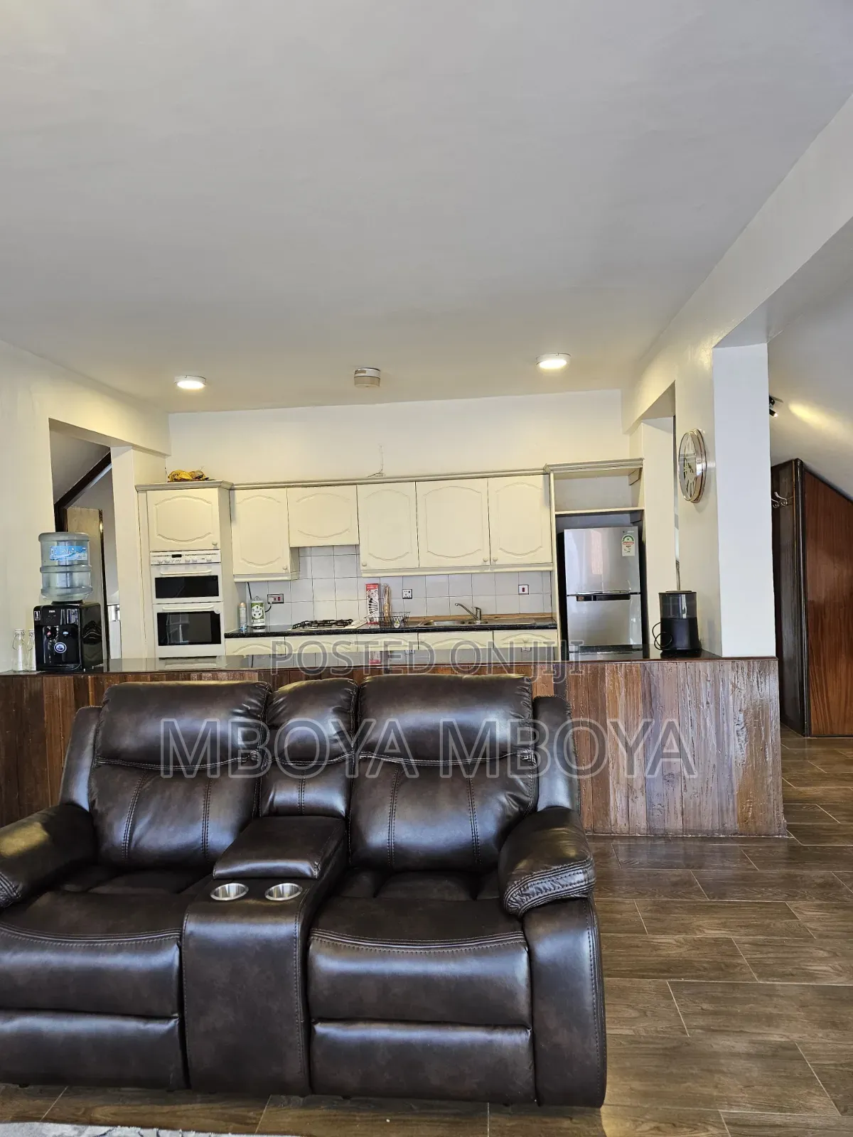 Furnished 2bdrm Apartment in Parklands for rent