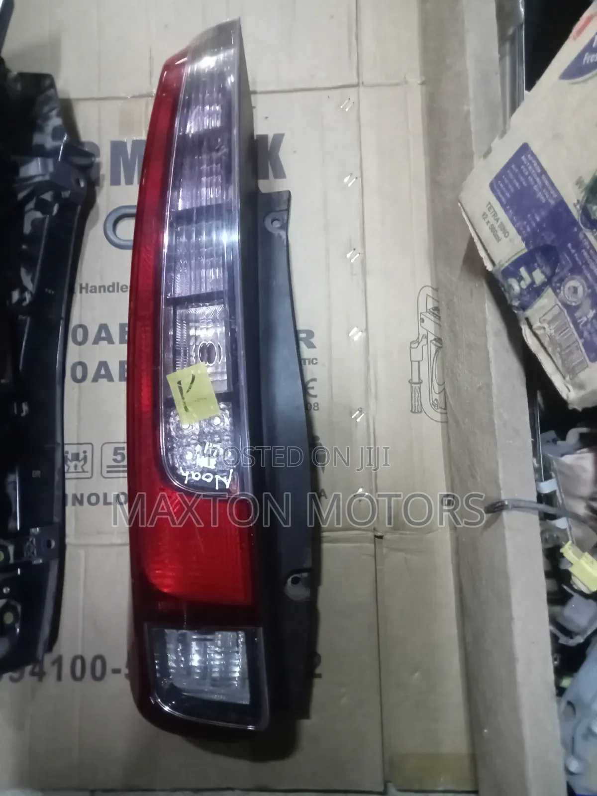 Toyota Noah Esquire 2015 Taillight