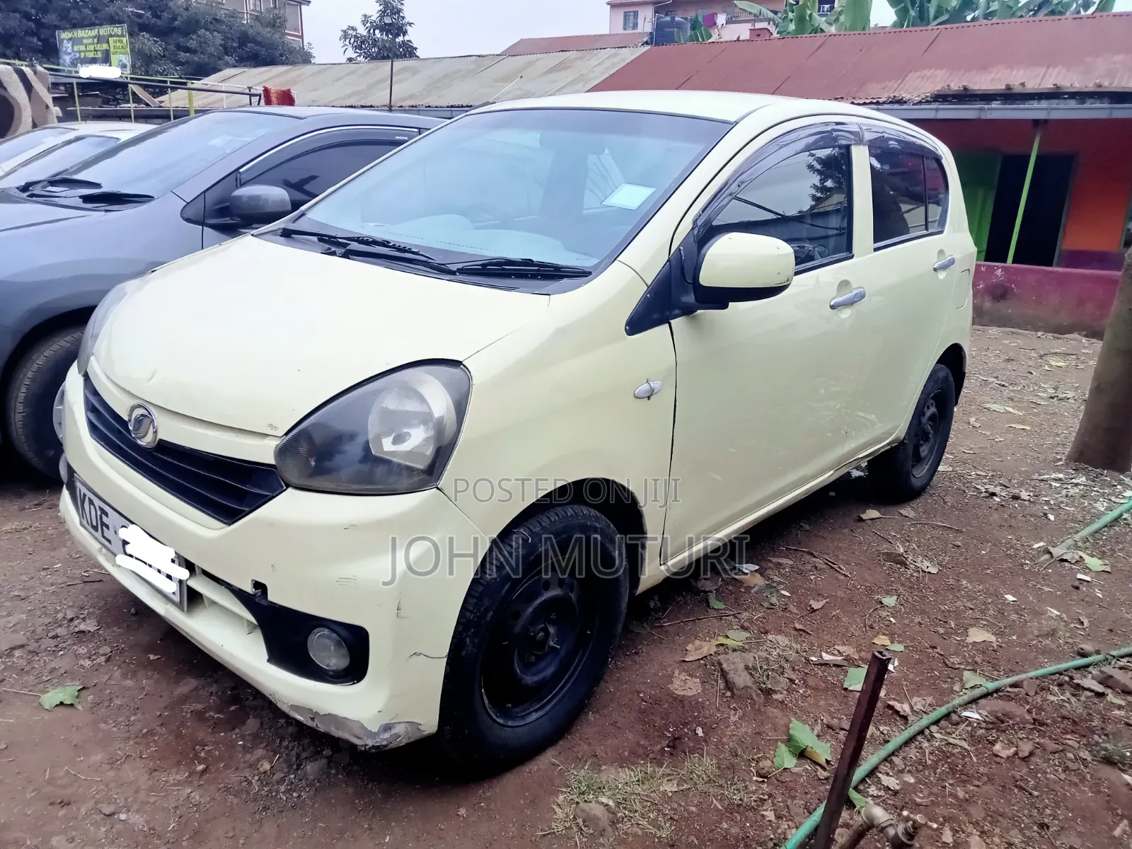 Daihatsu Mira 2013 Yellow