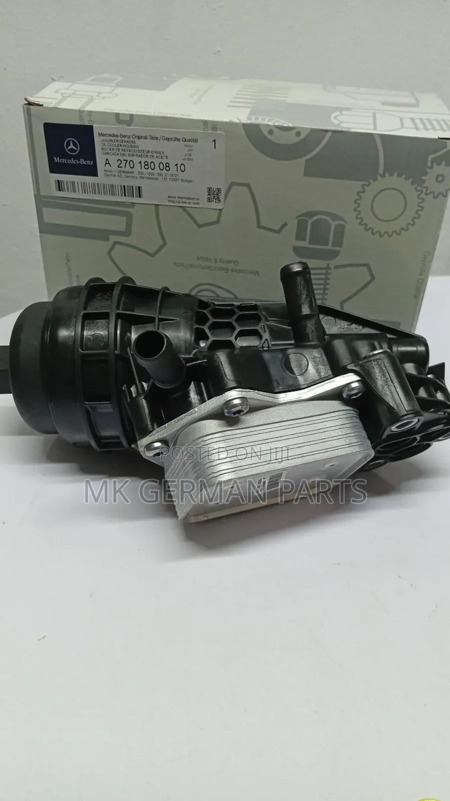 Genuine Mercedes Engine Oil Cooler Housing/Oil Cooler.