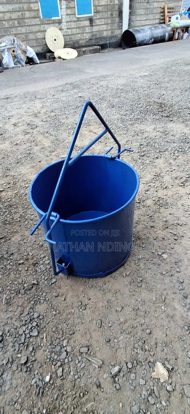 Concrete Hoist Bucket – Professional Construction Lifting Equipment