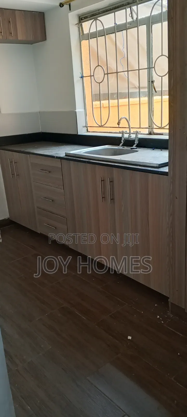 3bdrm Maisonette in Nairobi West, Madaraka for rent