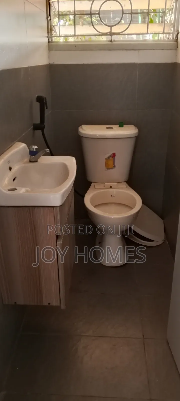 3bdrm Maisonette in Nairobi West, Madaraka for rent
