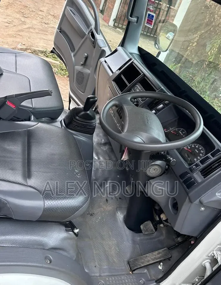 Isuzu NMR NMR