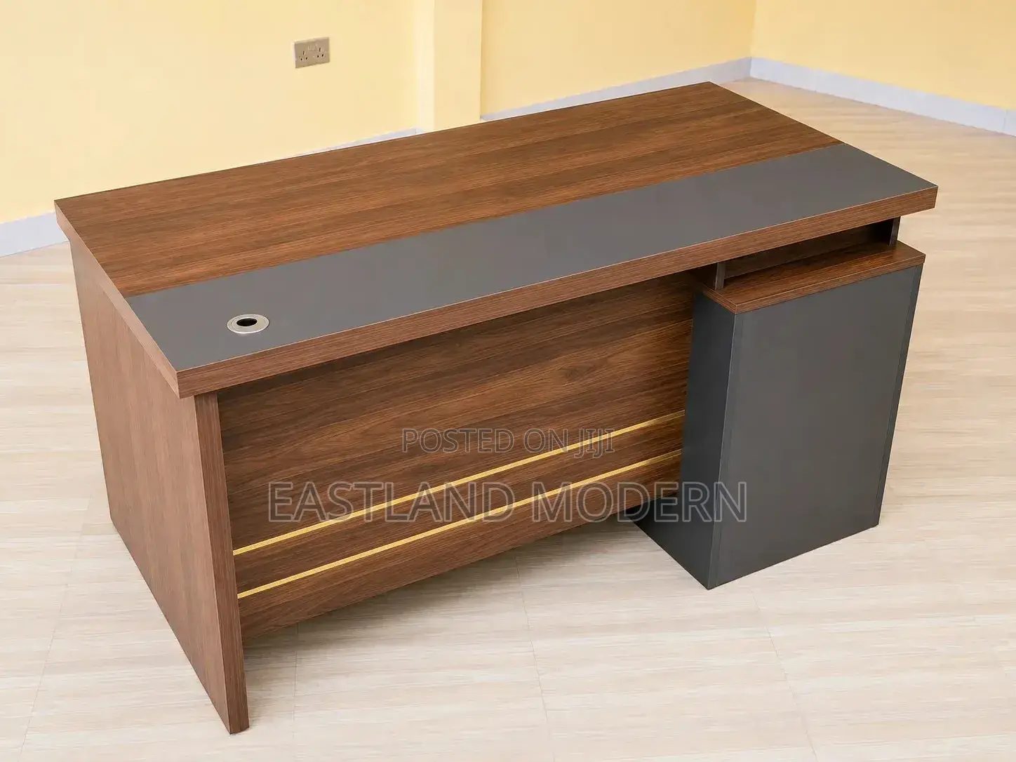 Modern Manager Office Executive Desk With Side Cabinet