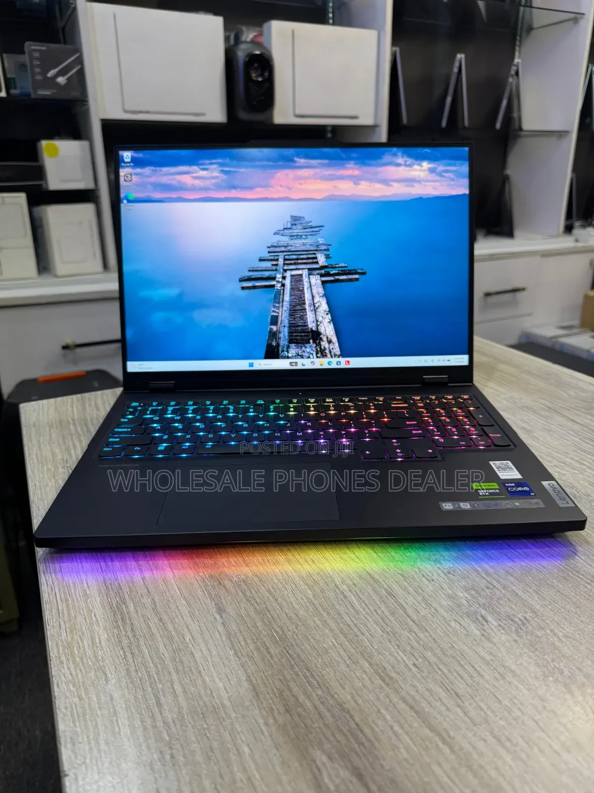 Laptop Lenovo Legion Pro 7 32GB Nvidia SSHD+SSD 1T